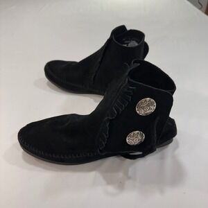 Minnetonka Two Button Softsole Boot Womens 11 Black Suede Fringe | Boho Western